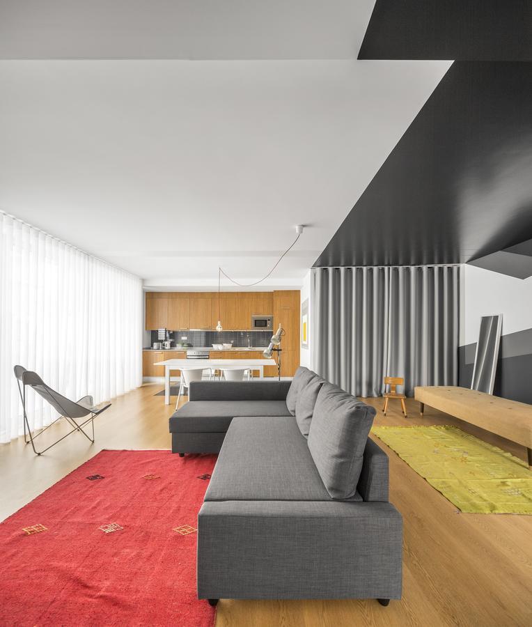 Flats - Un-almada House Apartamento