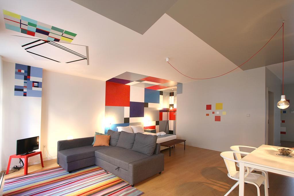 Flats - Un-almada House Apartamento